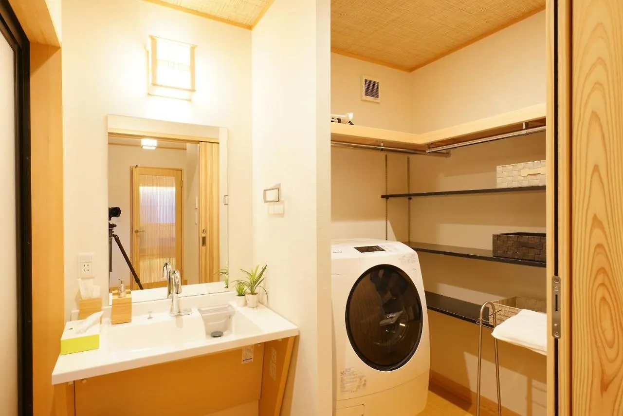 ***  Hotel Yadoya Uguisu Tokyo Giappone